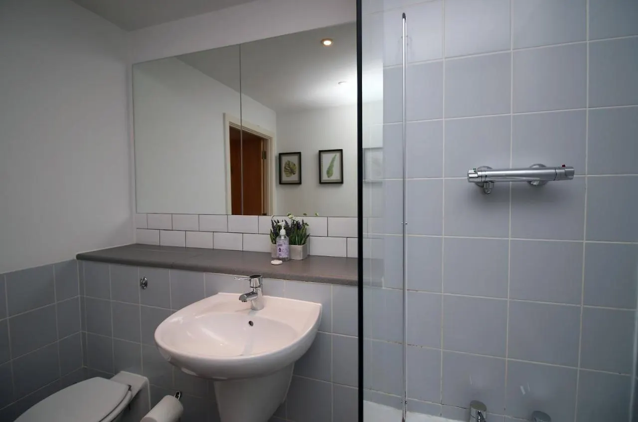 Westgate Heights By Staybc Cardiff Apartment